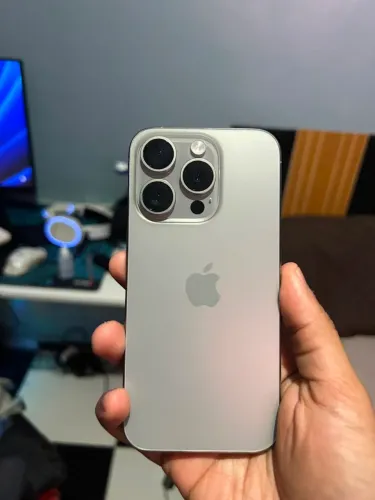 iPhone 15 Pro 256 GB - Titânio Natural