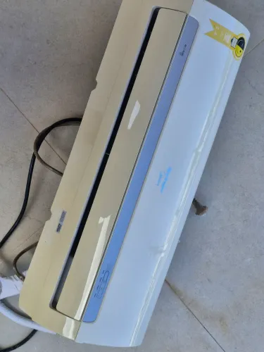 Condicionador de Ar Springer Midea 12mil BTU (DEFEITO)