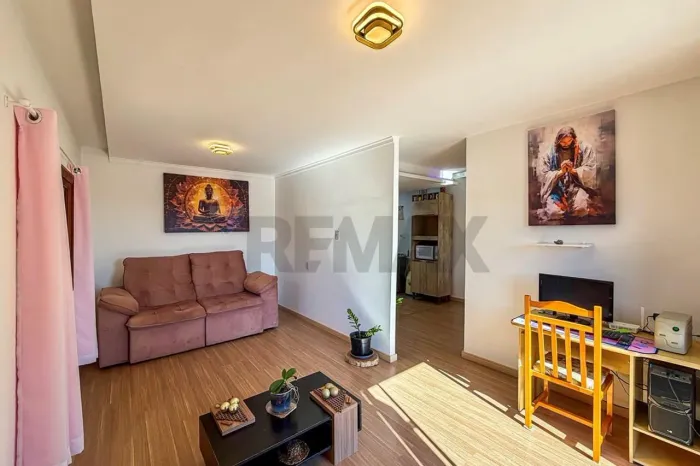 Linda Casa, com piscina e com uma vista deslumbrante, pronta para ser seu novo lar!
