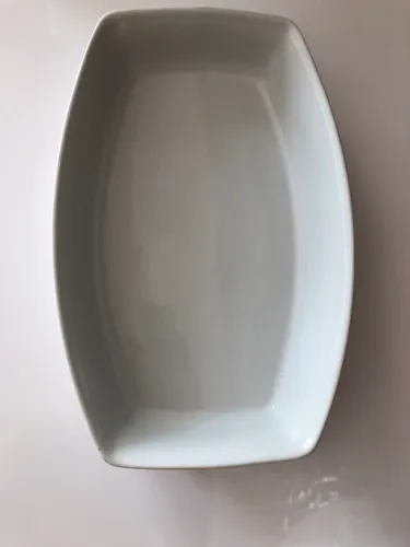 Travessa de porcelana branca