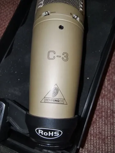 Microfone condensador Behringer