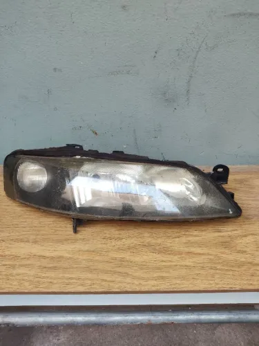 Farol Vectra 99