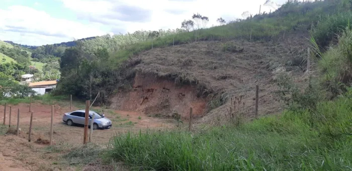 Terreno em Jambeiro tapanhão 