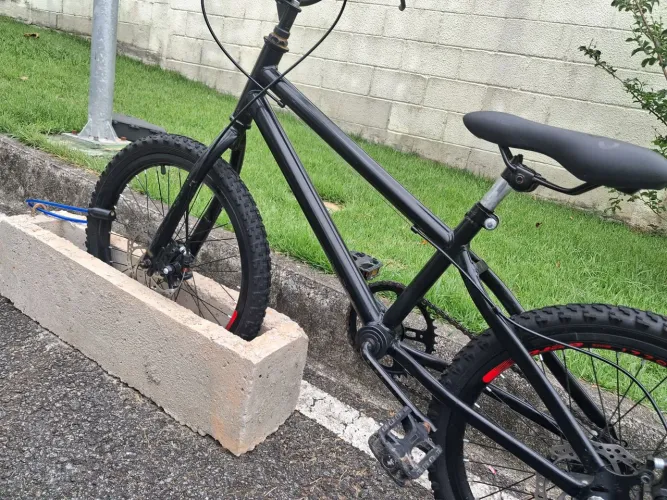 Bicicleta aro 20 freio a disco