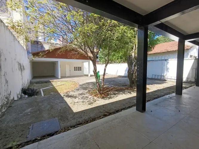 Casa na Praia da Costa com terreno de 480 m²