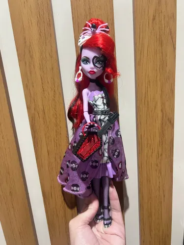 Monster High Operetta Outta Fright Fang Club