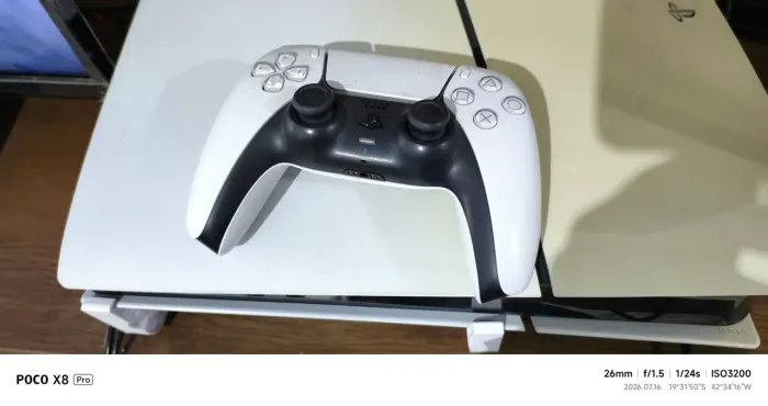 Vendo PS5 slin 1 tera com jogos