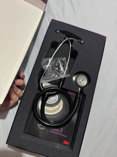 VENDO ESTETOSCÓPIO LITTMANN CLASSIC III NOVO!!!