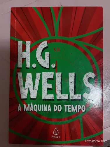 Livros máquina do tempo, o médico e o monstro e a revolução dos bichos