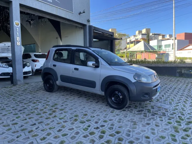 Fiat Uno WAY 1.0 Flex 6V 5P 2012