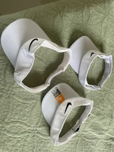 Viseiras originais Nike em perfeito estado