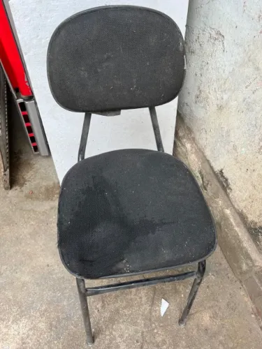 Cadeira de Metal - Acolchoada