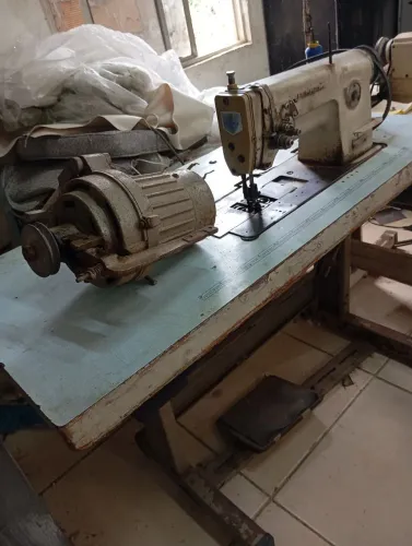 Máquina de custura 2 agulha
