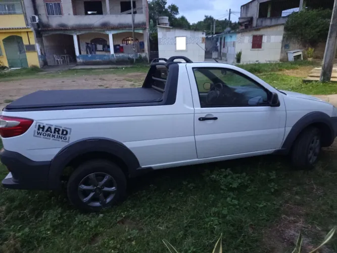 Vendo capota marítima Strada gabine simples