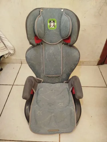 Vendo cadeira de criança pra carro