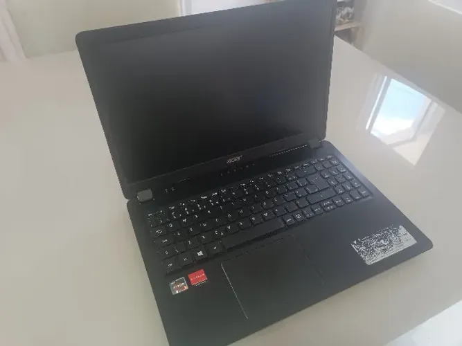 Notebook Acer ASPIRE 3 (A315-42G-R6FZ) 15.6, HD de 1TB + SSD 256 GB (Windows no SSD).
