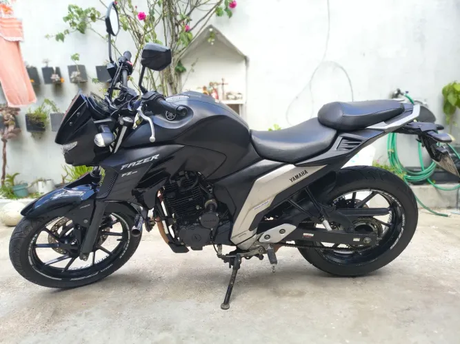 YAMAHA FZ25 250CC. SUPER CONSERVADA