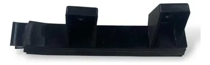 Guia Vidro Porta Dianteira Dir Fiat Palio 46536732dx 2010 Preto