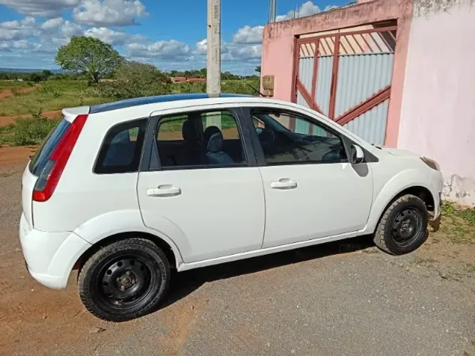 Ford Fiesta S 1.0 8V Flex 5P 2014