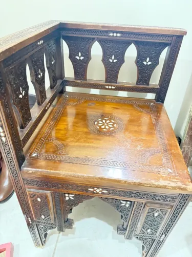 Cadeira antiga arabé