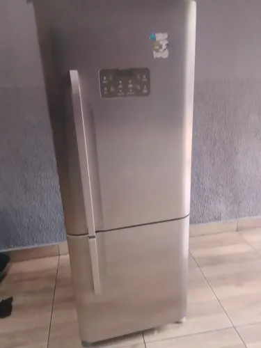 Geladeira duplex top semi nova 