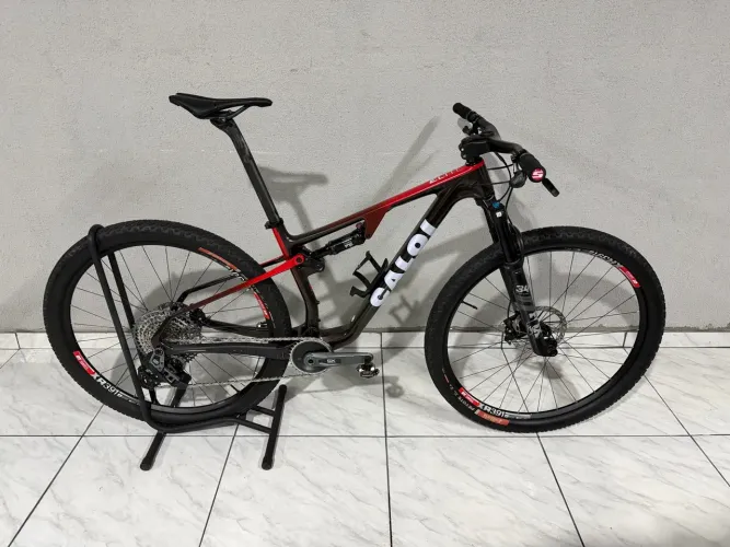 CALOI ELITE CARBON RACING TAM 17