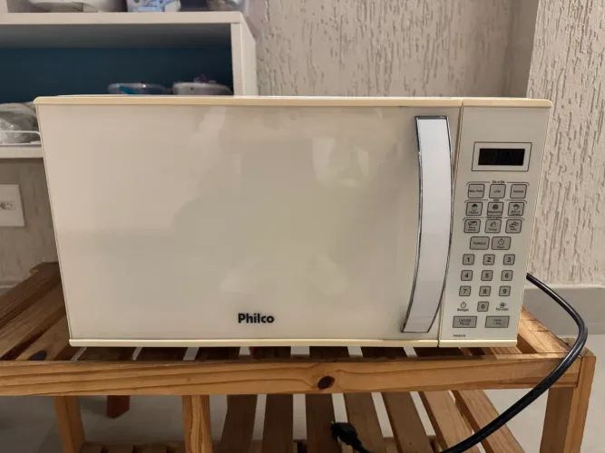 Microondas 21L Philco PMO21B Branco 127V