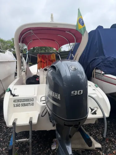 Lancha vitare 760