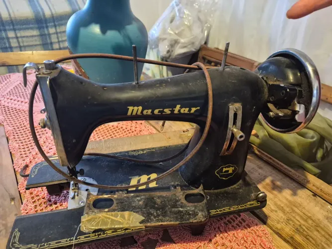 Maquina de costura 
