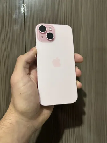 iPhone 15 ROSA 128GB Semi NOVO