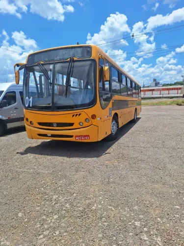 ONIBUS ESCOLAR COMIL