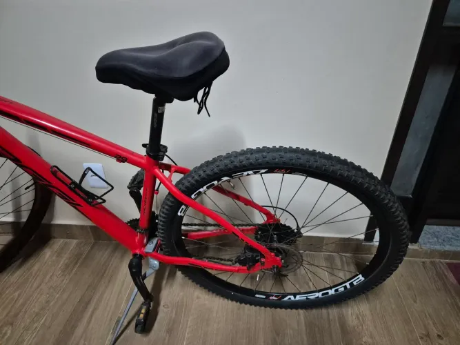 Bicicleta com marchas - excelente estado