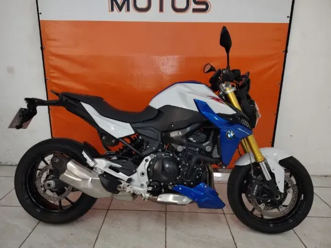 BMW F900 R 2023