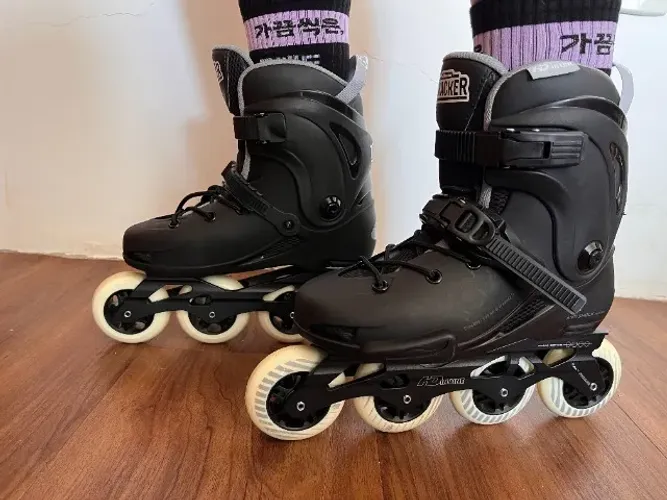 Patins adulto -  HD Inline Tracker - Tam. 38 - Semi-novo, pouco uso