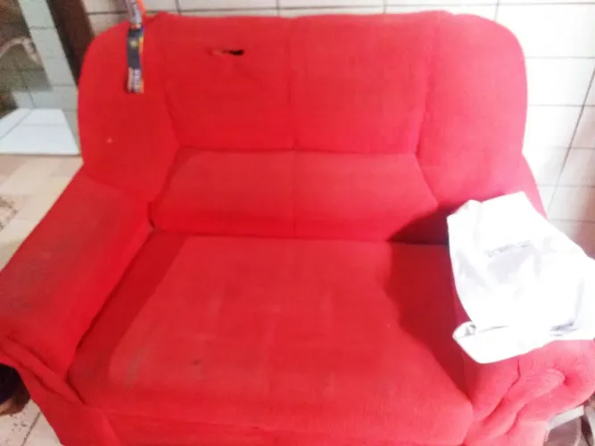Sofá vermelho 