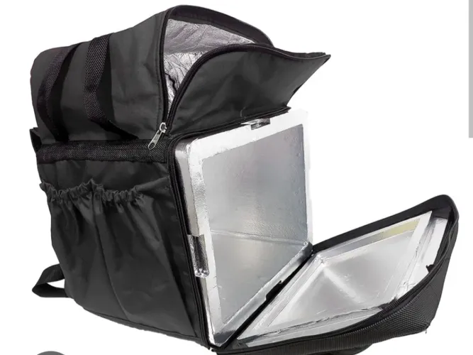 Mochila térmica bag motoboy com isopor revestido.