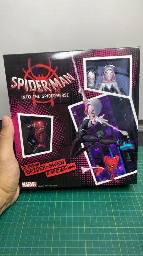 Spider Gwen Spider Man Homem Aranha Into the Spider Verse Sv Action Sentinel Original