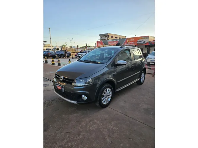 Volkswagen Crossfox 1.6 T. Flex 16V 5P 2014
