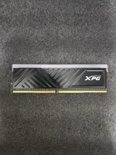 Memória RAM XPG Spectrix D35G RGB 16GB DDR4 3200MHz