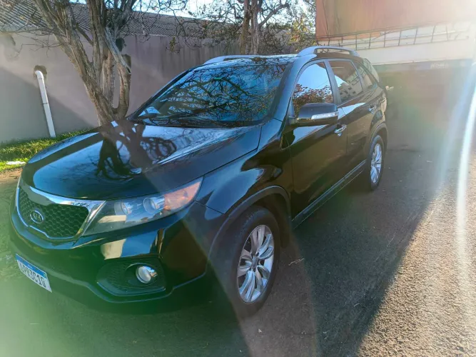 Kia Motors Sorento 3.5 V6 24V 278cv 4X2 Aut. 2013