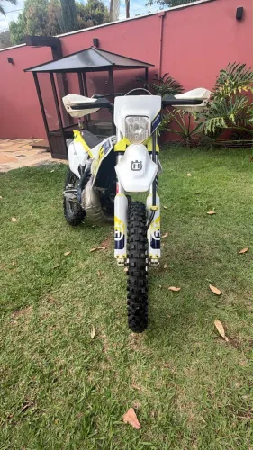 Husqvarna 300 2T 2023