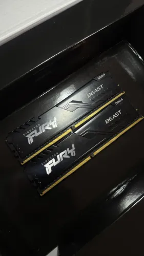 MEMÓRIA RAM DDR4 GB (vendo apenas um se precisar) 
