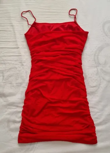 Vestidos e top
