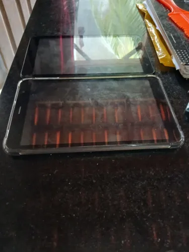 Venda de 2 tablet, os dois por 300,00. Faço até por 250,00