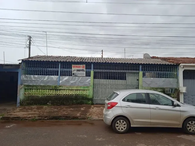 VENDE-SE UMA CASA NA QNN 23 CEILÂNDIA NORTE