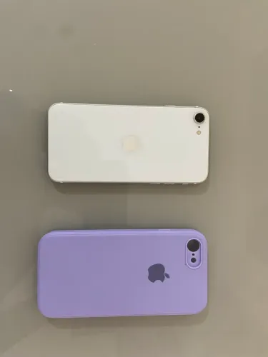 Vendo iPhone SE segunda geração