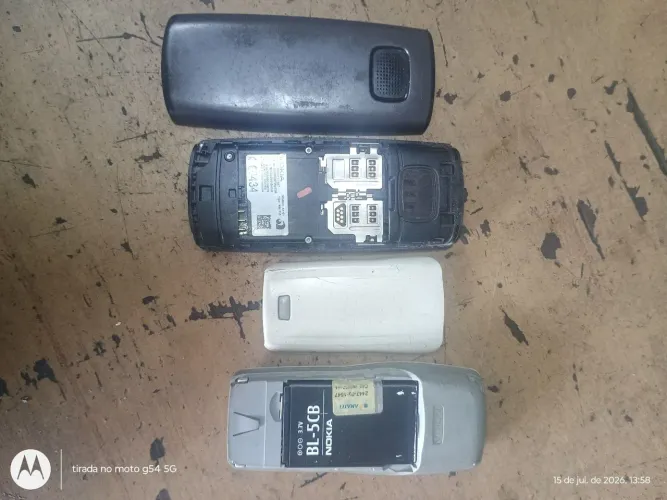 Nokia 1100 e Nokia X1