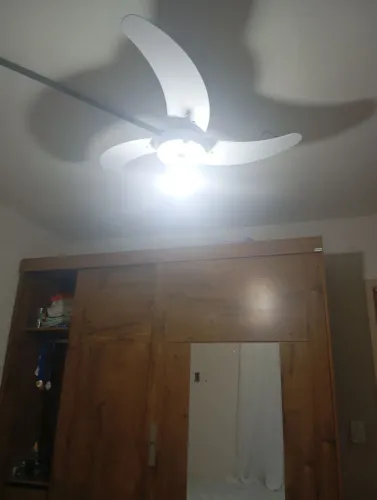Aluga se quarto 