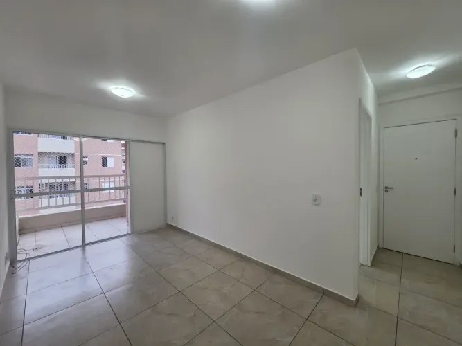 Apartamento com Varanda Gourmet à venda no Condomínio Villa de Espanha  Vila Hortência  So