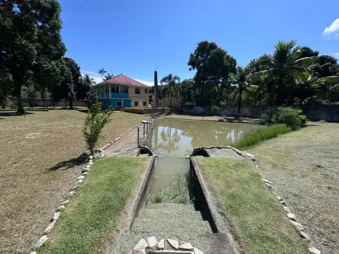 Barrozo Imóveis - Sítio a venda com 4.900 m² murado, lago, piscina - ACEITA FINANCIAMENTO.